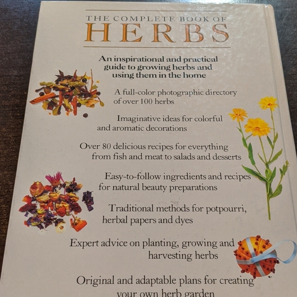 The Complete Book of Herbs (1988) - Picture 5 of 7